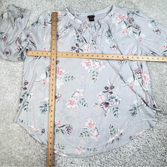 Torrid Floral Flowy Lightweight Blouse Boho Cottagecore Peasant Romantic sz 2 - Picture 8 of 8